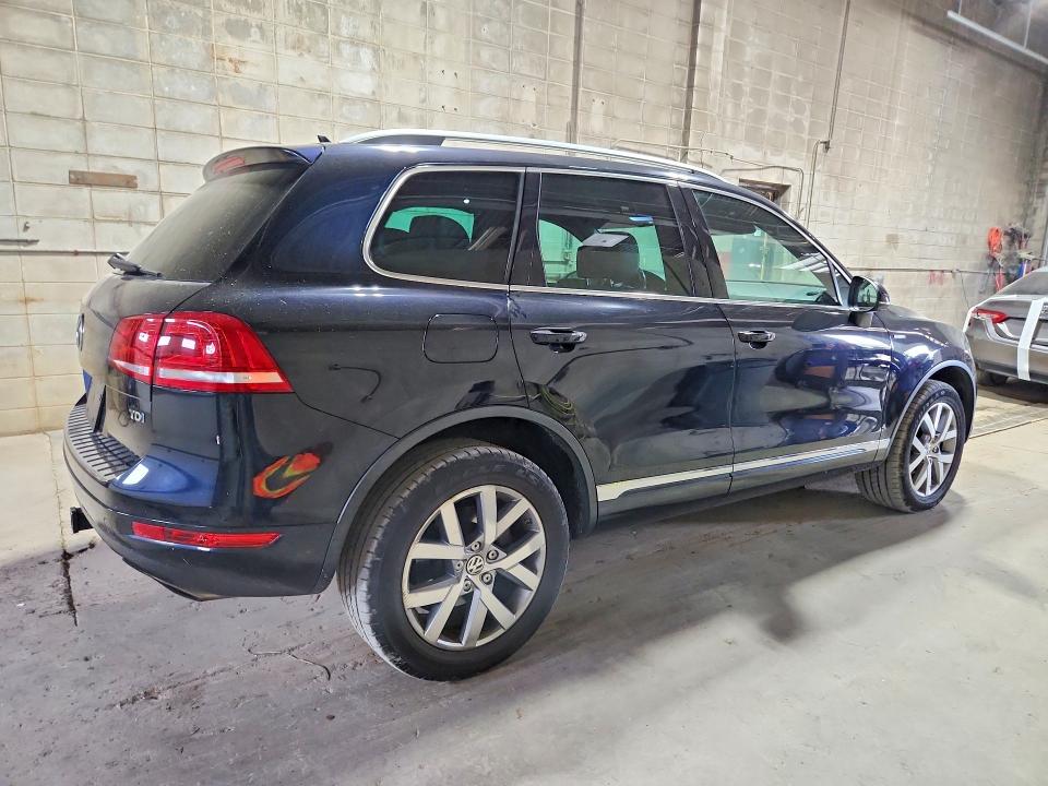 Продажа на аукционе авто 2014 Volkswagen Touareg, vin: WVGEP9BP4ED008582, номер лота: 65805256