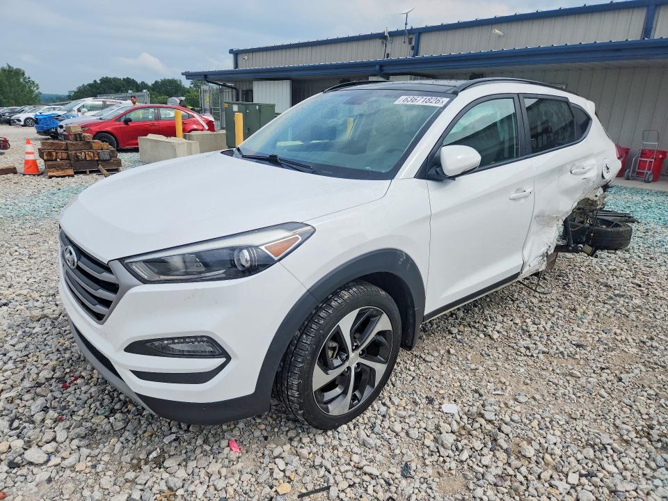 63671826 :رقم المزاد ، KM8J3CA24JU783942 vin ، 2018 Hyundai Tucson مزاد بيع