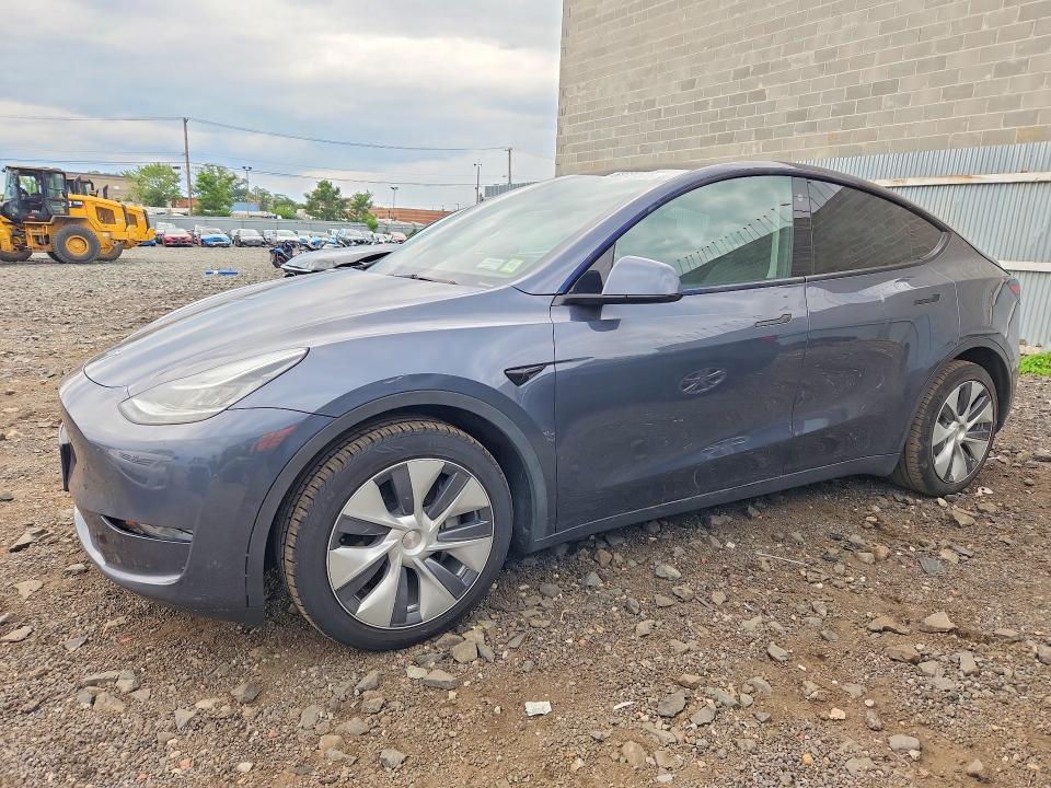 Auction sale of the 2023 Tesla Model Y, vin: 7SAYGDEE8PA036377, lot number: 63731526