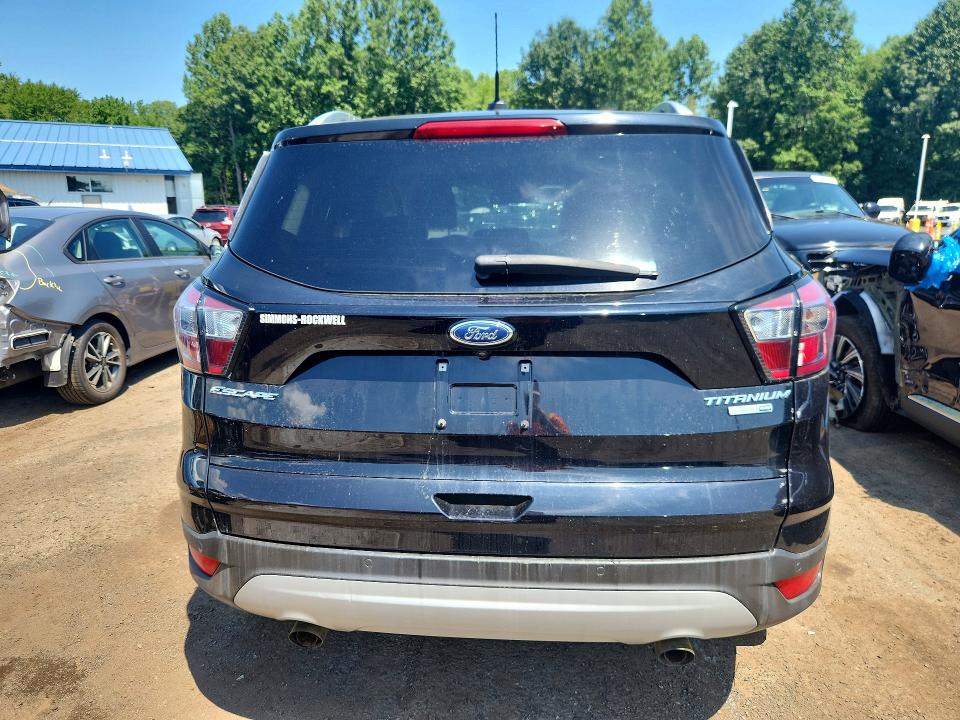 62939116 :رقم المزاد ، 1FMCU9JD7HUE62613 vin ، 2017 Ford Escape مزاد بيع