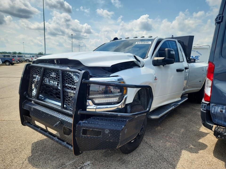 63783846 :رقم المزاد ، 3C63RRGL5PG521025 vin ، 2023 Ram 3500 مزاد بيع