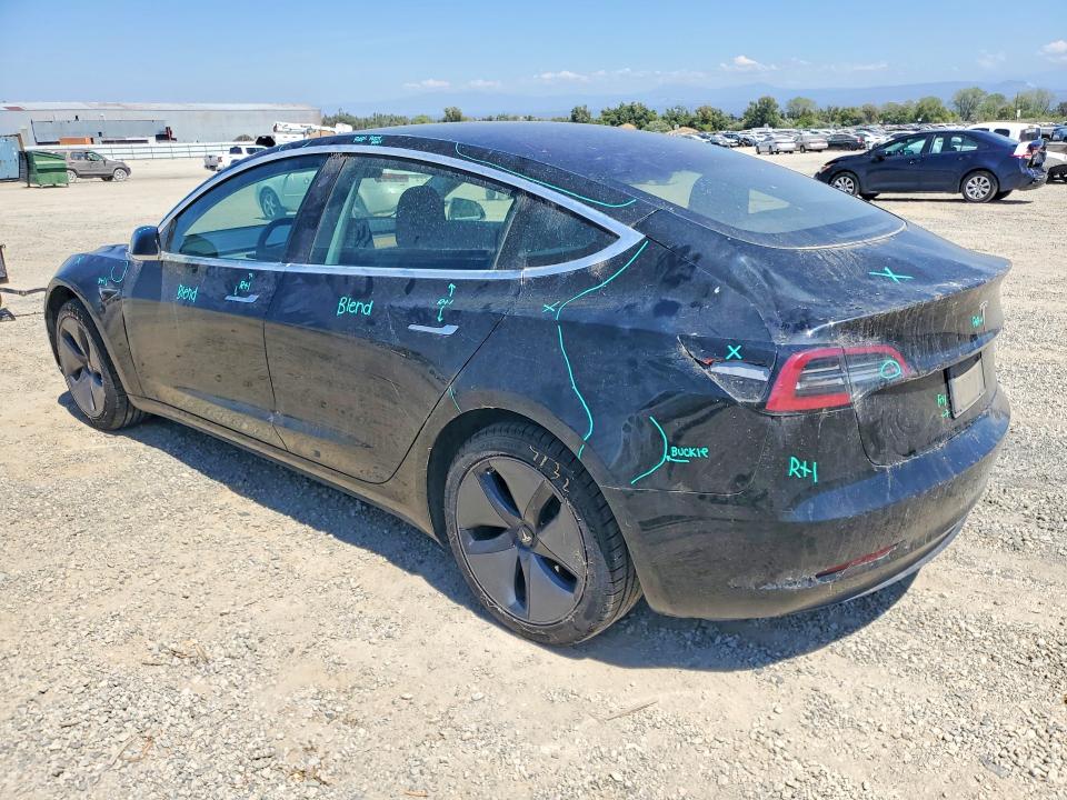58026386 :رقم المزاد ، 5YJ3E1EAXJF171976 vin ، 2018 Tesla Model 3 مزاد بيع