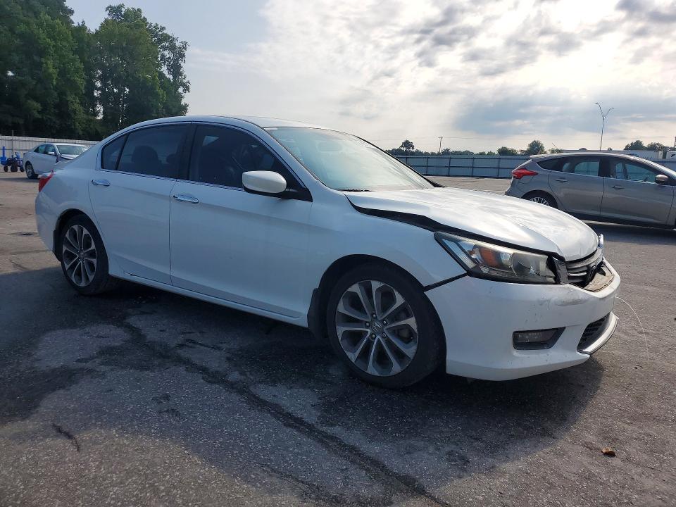 66171116 :رقم المزاد ، 1HGCR2F57EA120625 vin ، 2014 Honda Accord مزاد بيع