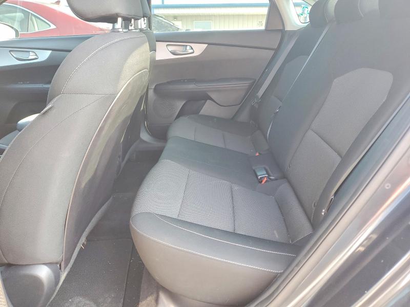 64037616 :رقم المزاد ، 3KPF24AD8NE434288 vin ، 2022 Kia Forte مزاد بيع
