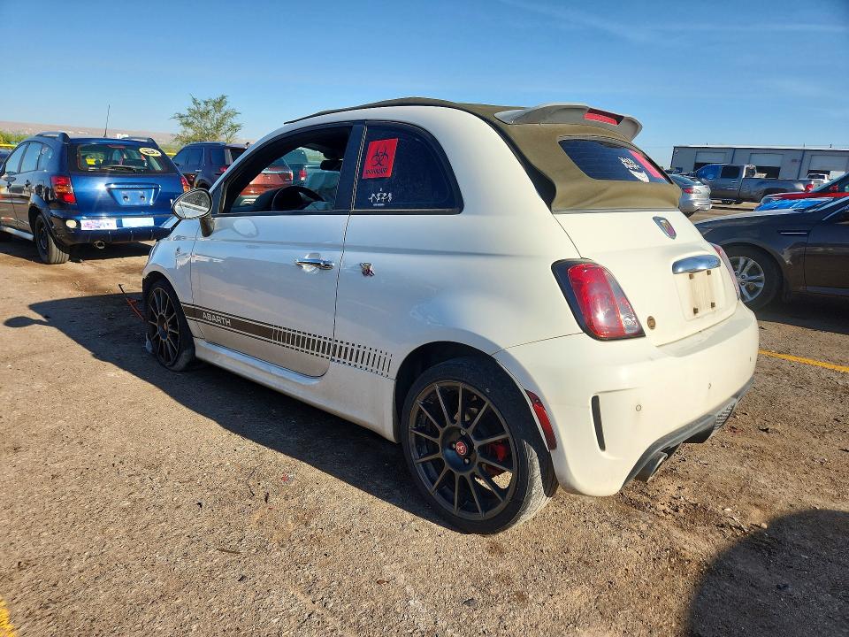 65489856 :رقم المزاد ، 3C3CFFJH4FT608011 vin ، 2015 Fiat 500 مزاد بيع