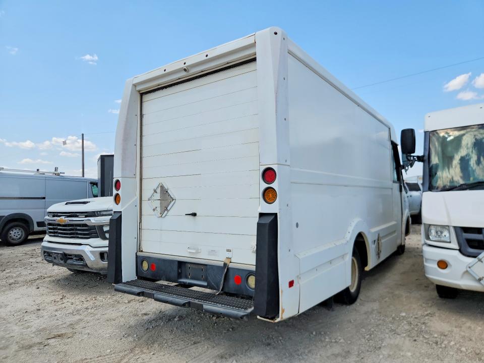 64400166 :رقم المزاد ، JALB4T174D7W01076 vin ، 2013 Isuzu Npr مزاد بيع