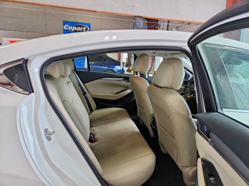 64116876 :رقم المزاد ، JM1GL1VM9J1325829 vin ، 2018 Mazda 6 مزاد بيع