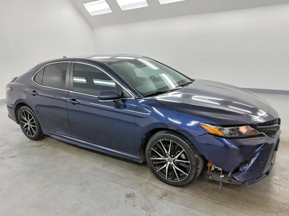Продажа на аукционе авто 2022 Toyota Camry, vin: 4T1G11AK4NU671782, номер лота: 62022726