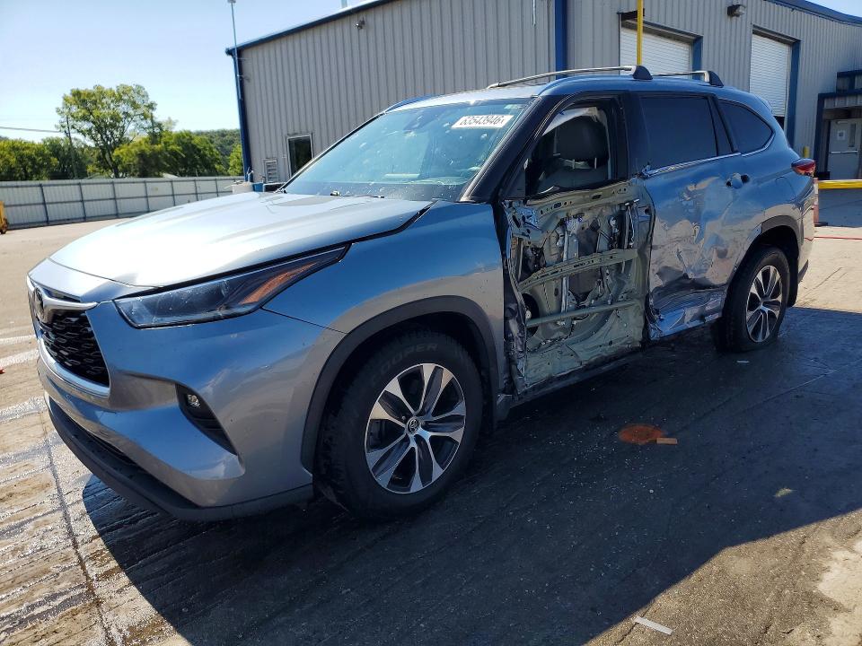 Aukcja sprzedaży 2021 Toyota Highlander, vin: 5TDHZRBH3MS134875, numer aukcji: 63543946