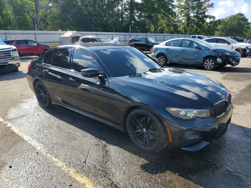 64603096 :رقم المزاد ، 3MW5R1J03N8C51041 vin ، 2022 Bmw 330i مزاد بيع