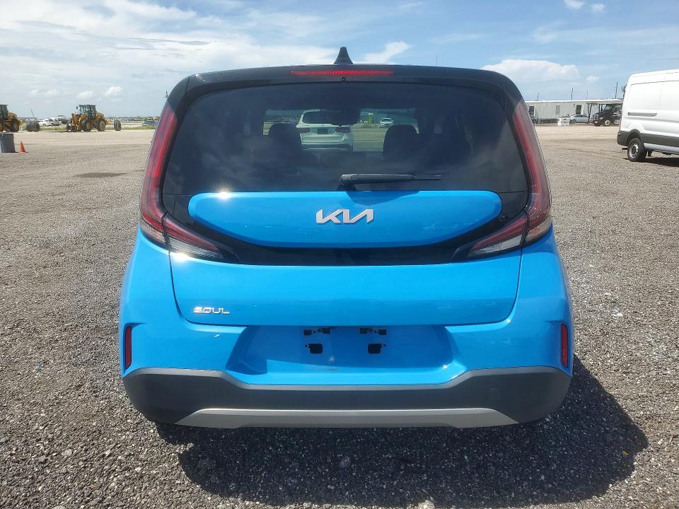2023 Kia Soul მანქანა იყიდება აუქციონზე, vin: KNDJ23AU7P7199762, აუქციონის ნომერი: 63282876