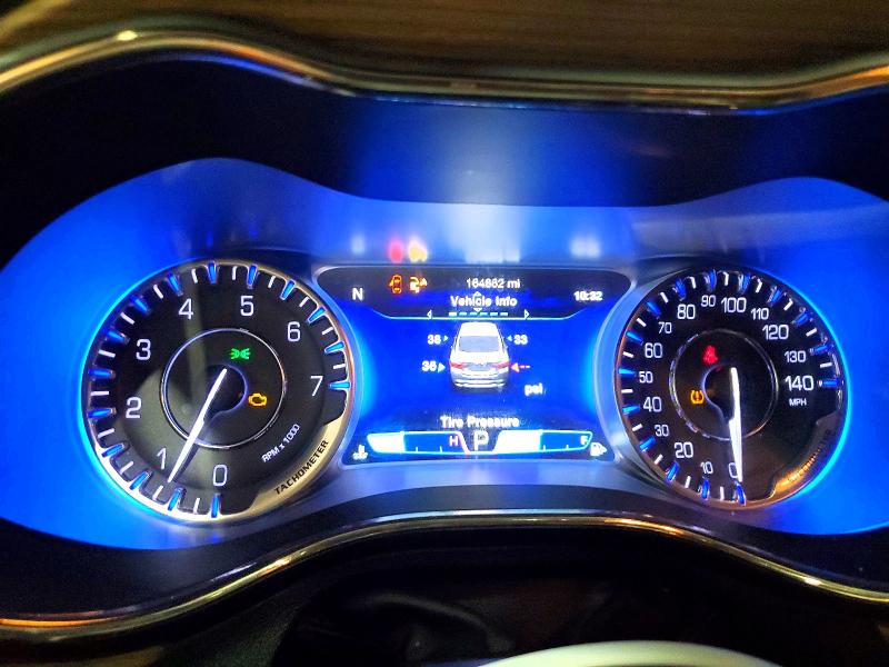 65923396 :رقم المزاد ، 1C3CCCCG8FN589586 vin ، 2015 Chrysler 200 مزاد بيع
