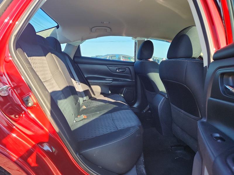 2018 Nissan Altima მანქანა იყიდება აუქციონზე, vin: 1N4AL3AP2JC476118, აუქციონის ნომერი: 63739256