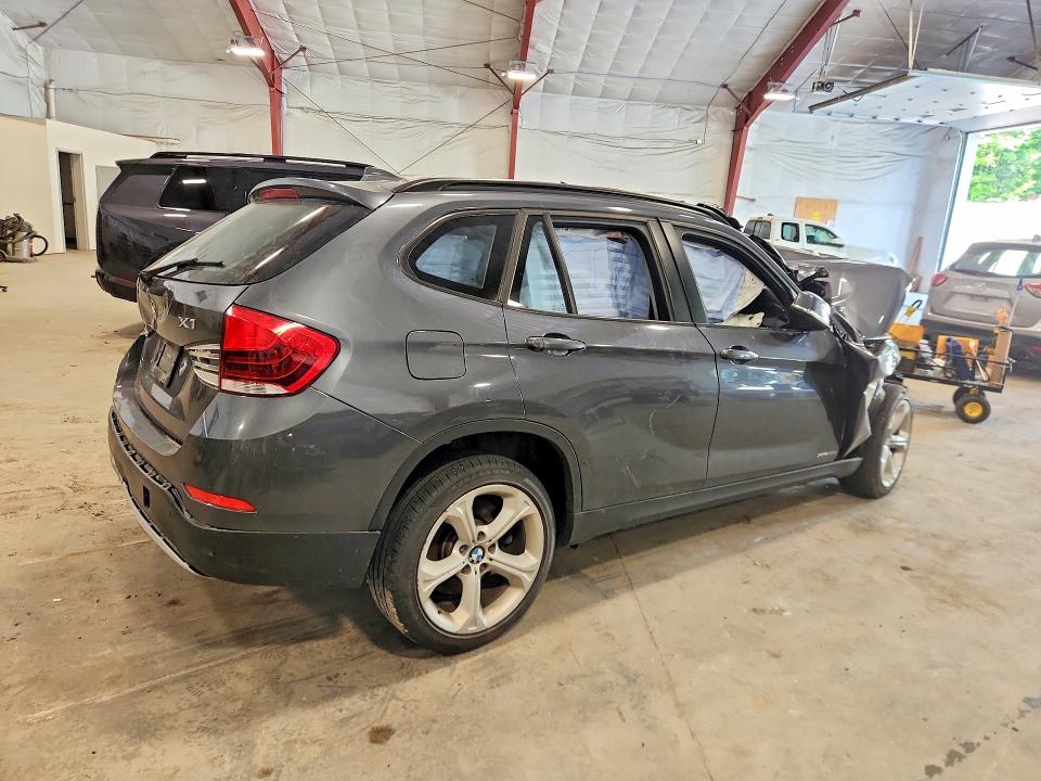 2014 Bmw X1 მანქანა იყიდება აუქციონზე, vin: WBAVM5C52EVV93298, აუქციონის ნომერი: 64391146