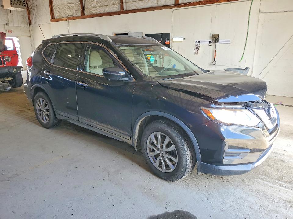 63315156 :رقم المزاد ، KNMAT2MT2HP511336 vin ، 2017 Nissan Rogue مزاد بيع