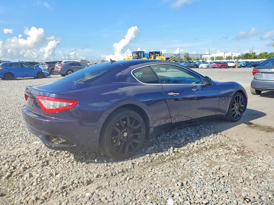 2010 Maserati Granturismo მანქანა იყიდება აუქციონზე, vin: ZAM45GLA1A0050497, აუქციონის ნომერი: 67325056