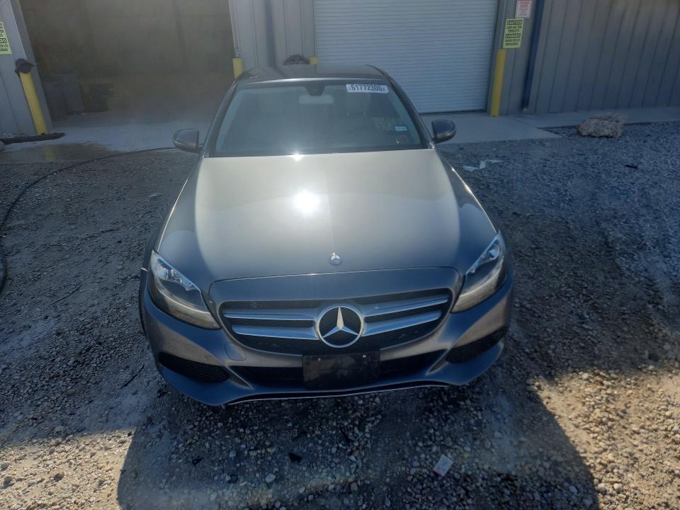 Продажа на аукционе авто 2017 Mercedes-benz C, vin: 55SWF4HB2HU230110, номер лота: 61772306