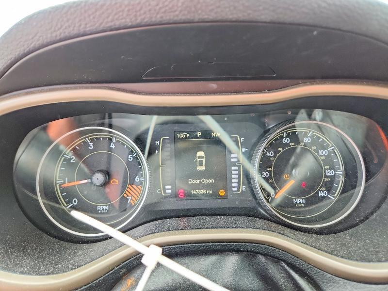 66230596 :رقم المزاد ، 1C4PJLCB8FW642577 vin ، 2015 Jeep Cherokee مزاد بيع