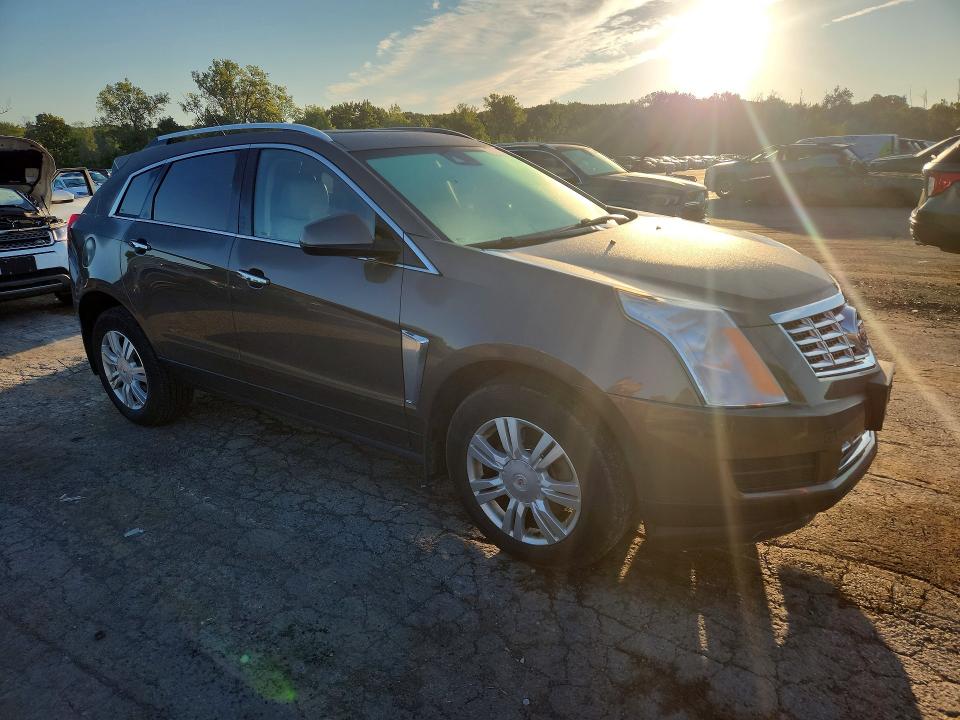 65336346 :رقم المزاد ، 3GYFNEE3XGS585968 vin ، 2016 Cadillac Srx مزاد بيع