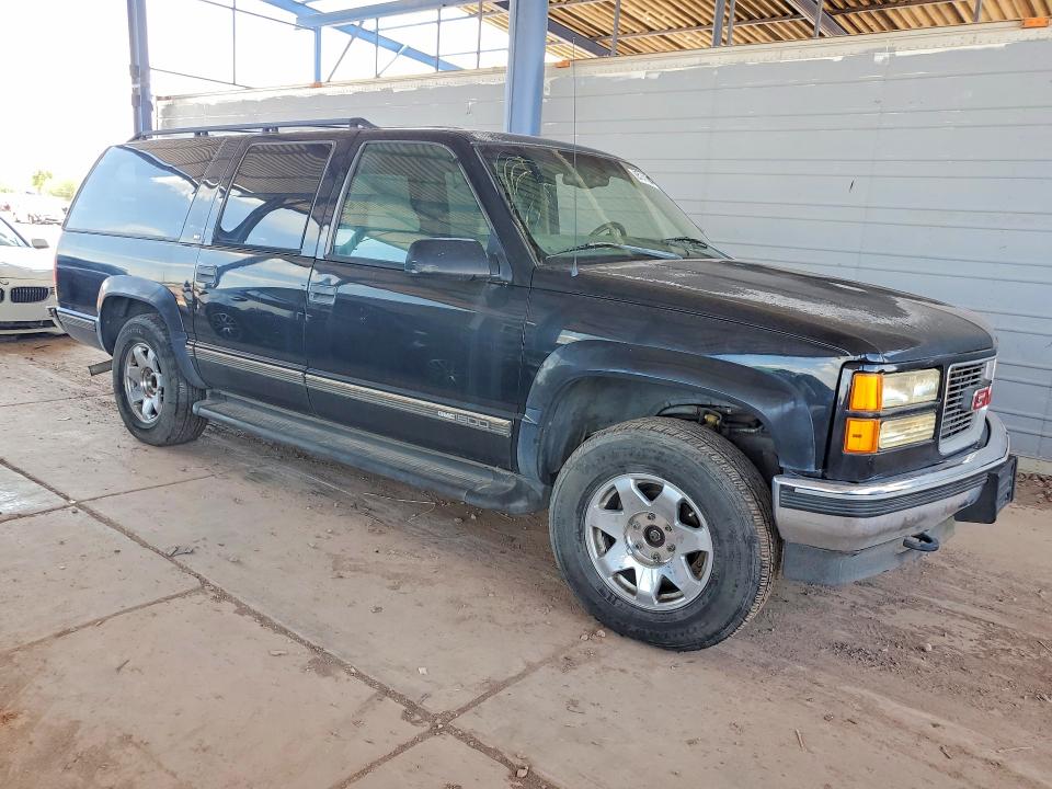 1999 Gmc Suburban მანქანა იყიდება აუქციონზე, vin: 3GKFK16R2XG524325, აუქციონის ნომერი: 65141046