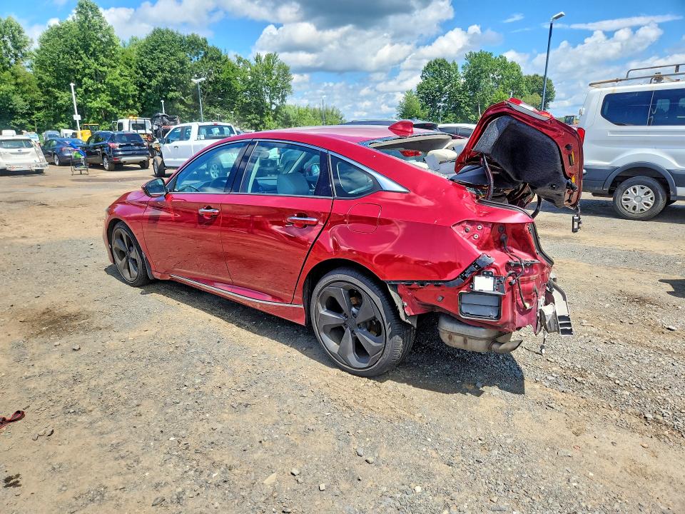 64063156 :رقم المزاد ، 1HGCV1F90JA183021 vin ، 2018 Honda Accord مزاد بيع