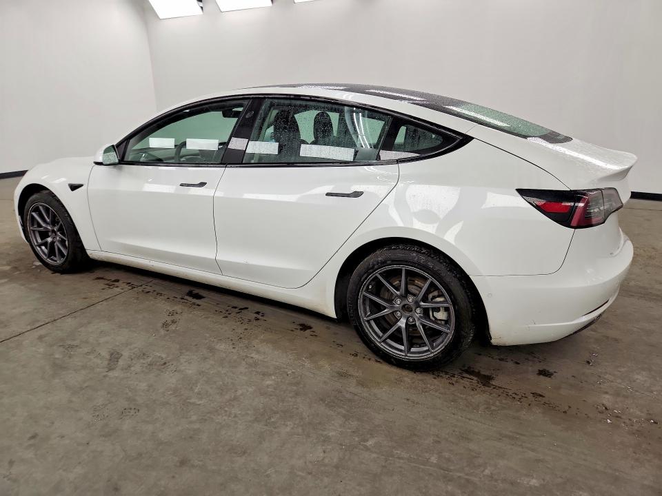 65931276 :رقم المزاد ، 5YJ3E1EAXNF288205 vin ، 2022 Tesla Model 3 مزاد بيع