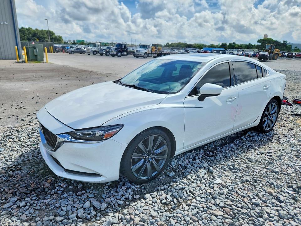 64301556 :رقم المزاد ، JM1GL1TY0J1300730 vin ، 2018 Mazda 6 مزاد بيع