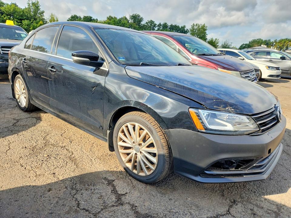 66379466 :رقم المزاد ، 3VWL17AJ0GM244682 vin ، 2016 Volkswagen Jetta مزاد بيع