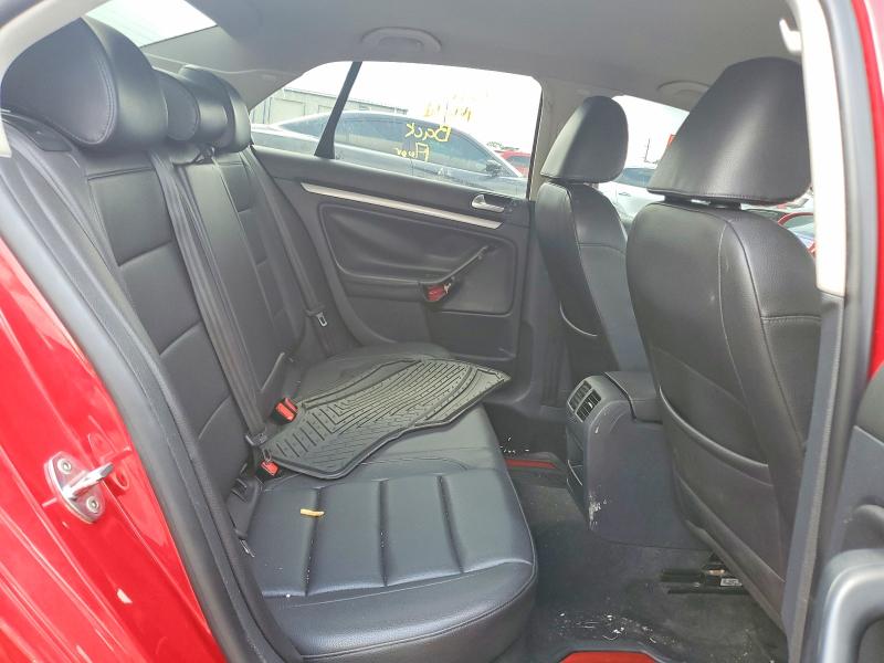 64080686 :رقم المزاد ، 3VWAX7AJ5AM117178 vin ، 2010 Volkswagen Jetta مزاد بيع