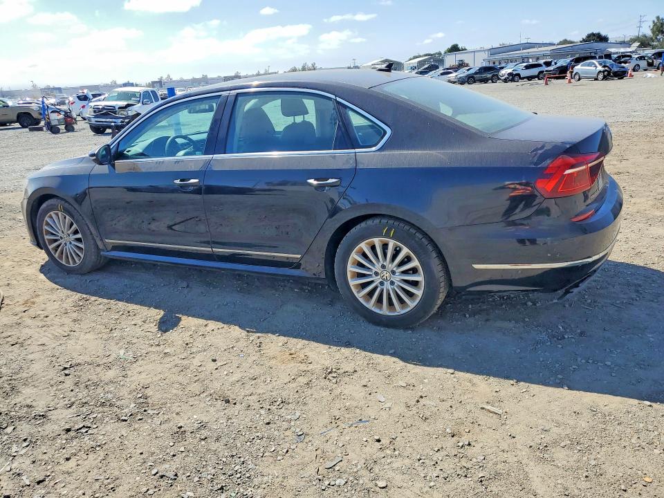 Продаж на аукціоні авто 2017 Volkswagen Passat, vin: 1VWBT7A32HC025054, номер лоту: 64666796