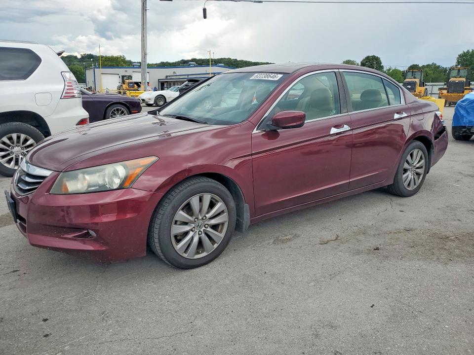 62238646 :رقم المزاد ، 1HGCP3F86CA016906 vin ، 2012 Honda Accord مزاد بيع