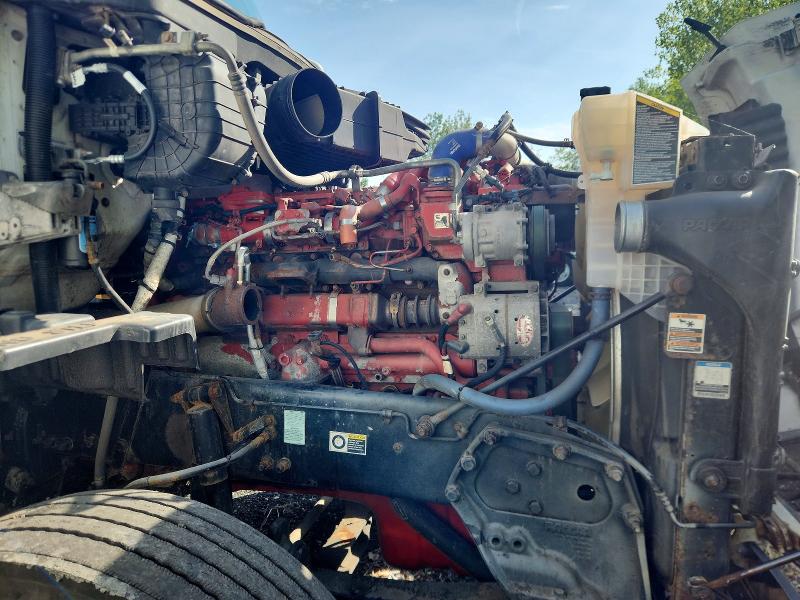 65238366 :رقم المزاد ، 1XPBA48X4GD339733 vin ، 2016 Peterbilt 579 مزاد بيع