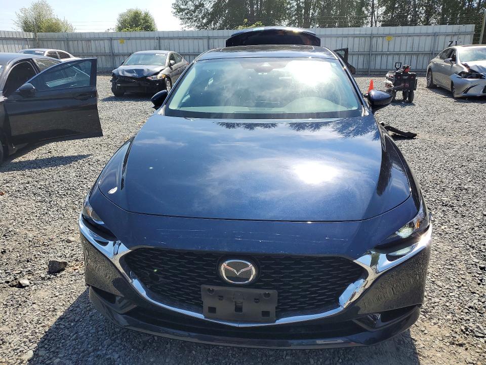 67352616 :رقم المزاد ، 3MZBPACM3PM381369 vin ، 2023 Mazda 3 مزاد بيع