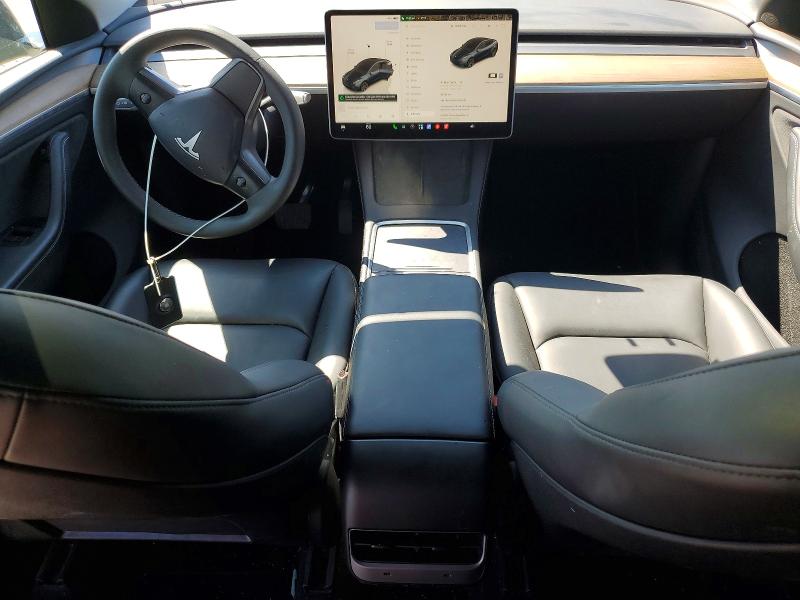 2024 Tesla Model Y მანქანა იყიდება აუქციონზე, vin: 7SAYGDEE7RA313670, აუქციონის ნომერი: 65889946