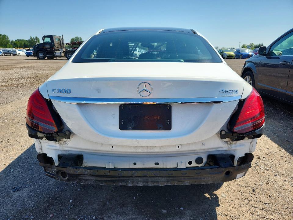 63428426 :رقم المزاد ، W1KWF8EB5MR621338 vin ، 2021 Mercedes-benz C مزاد بيع