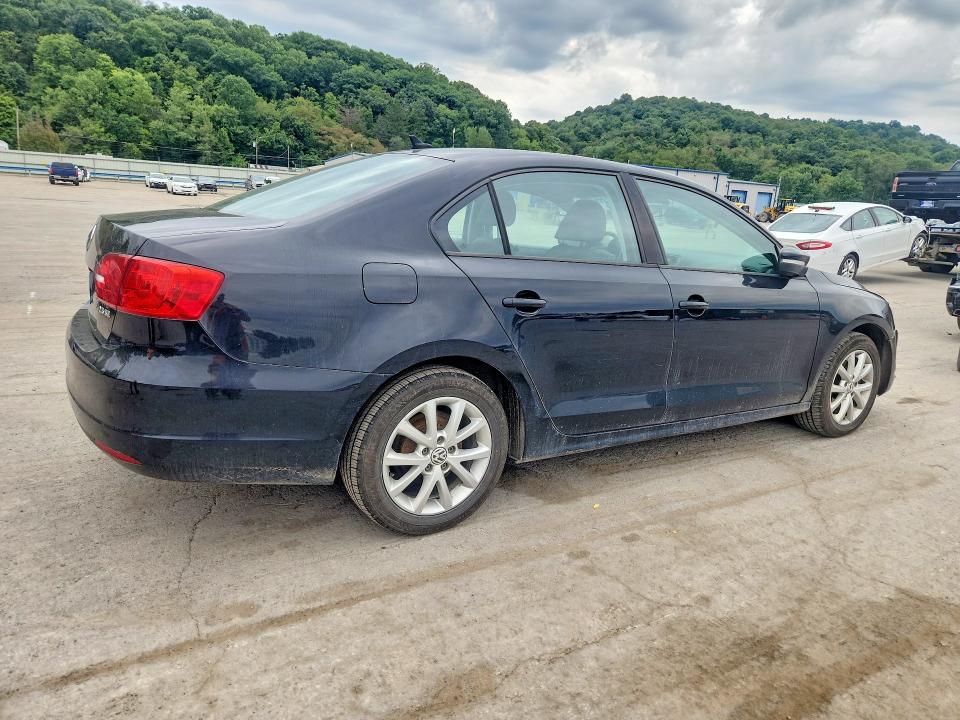 2011 Volkswagen Jetta მანქანა იყიდება აუქციონზე, vin: 3VWDZ7AJ2BM316830, აუქციონის ნომერი: 65474436