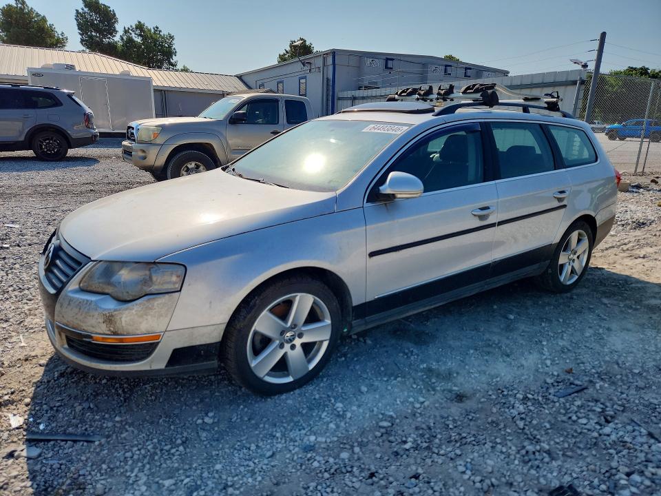 2009 Volkswagen Passat მანქანა იყიდება აუქციონზე, vin: WVWXK73C99E011828, აუქციონის ნომერი: 64493846