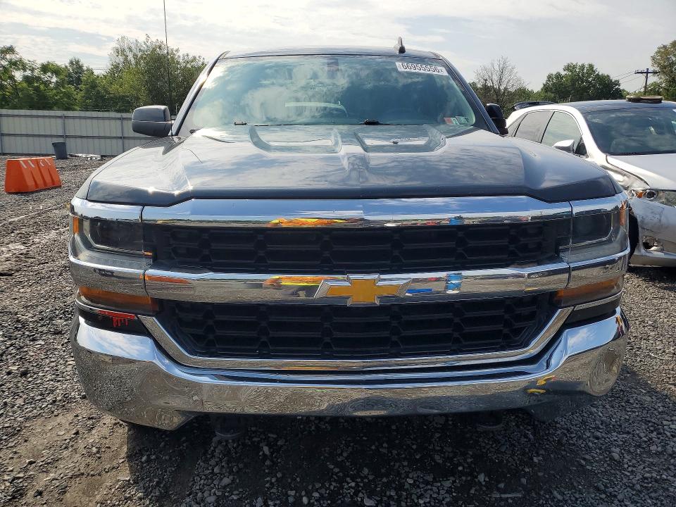 Продаж на аукціоні авто 2018 Chevrolet Silverado, vin: 3GCUKREH1JG184229, номер лоту: 66955556