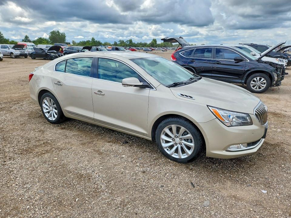 65225236 :رقم المزاد ، 1G4GB5G35FF181507 vin ، 2015 Buick Lacrosse مزاد بيع