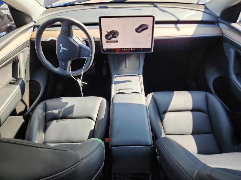 64772966 :رقم المزاد ، 7SAYGDED3SF276598 vin ، 2025 Tesla Model Y مزاد بيع