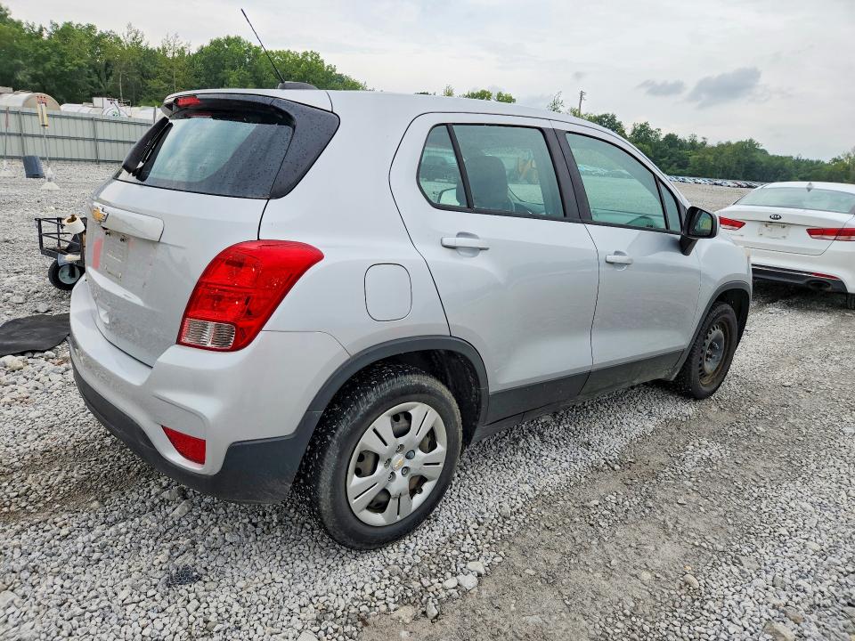 Продаж на аукціоні авто 2018 Chevrolet Trax, vin: 3GNCJKSB5JL172735, номер лоту: 64316076