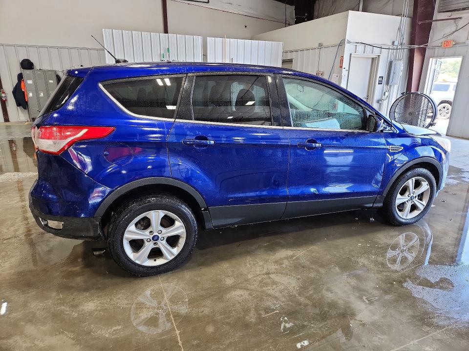 64960176 :رقم المزاد ، 1FMCU9G94FUC31331 vin ، 2015 Ford Escape مزاد بيع