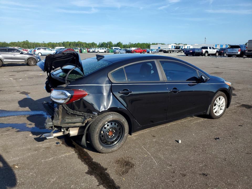 64696826 :رقم المزاد ، 3KPFL4A71HE042362 vin ، 2017 Kia Forte مزاد بيع