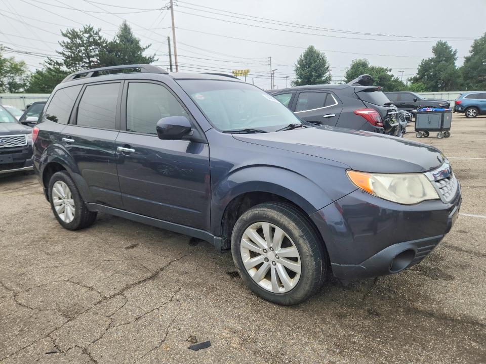 64820986 :رقم المزاد ، JF2SHBDC0CH417076 vin ، 2012 Subaru Forester مزاد بيع