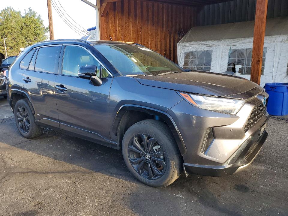 64015866 :رقم المزاد ، JTME6RFV2NJ014642 vin ، 2022 Toyota Rav4 مزاد بيع