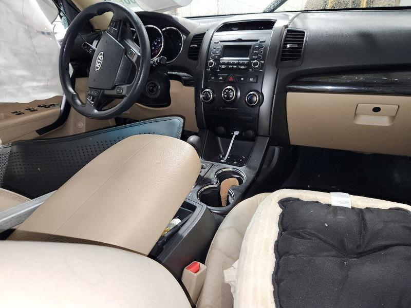63921936 :رقم المزاد ، 5XYKTDA21BG046022 vin ، 2011 Kia Sorento مزاد بيع