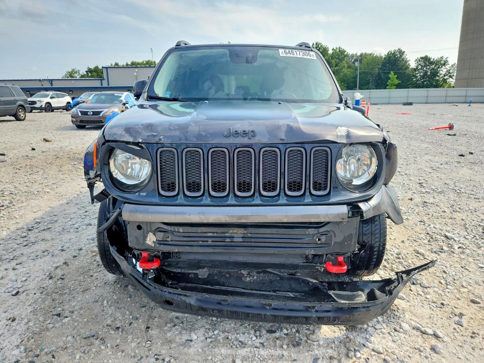 64817306 :رقم المزاد ، ZACCJBCT4GPD39120 vin ، 2016 Jeep Renegade مزاد بيع