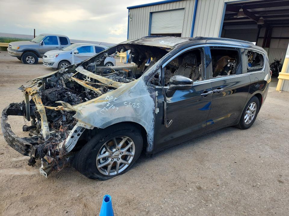 64807416 :رقم المزاد ، 2C4RC1BGXNR185685 vin ، 2022 Chrysler Pacifica مزاد بيع