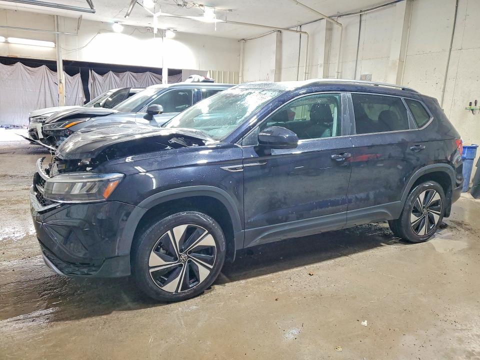 Продажа на аукционе авто 2024 Volkswagen Taos, vin: 3VVVX7B2XRM020082, номер лота: 63603566