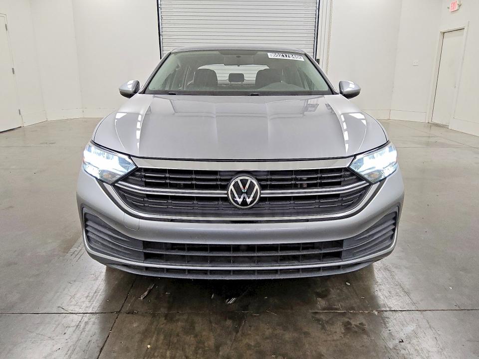 Продажа на аукционе авто 2022 Volkswagen Jetta, vin: 3VWCM7BU7NM005823, номер лота: 65217846